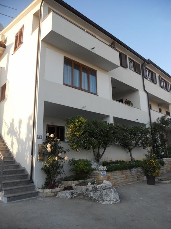 Spacious New App For 5 Persons, Close Beach&city Apartment